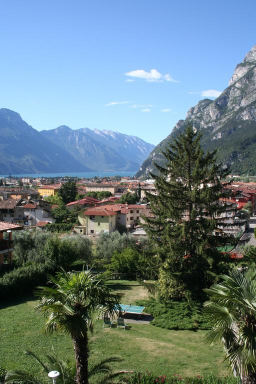 Albergo Garni Villa Moretti Riva del Garda Exterior photo