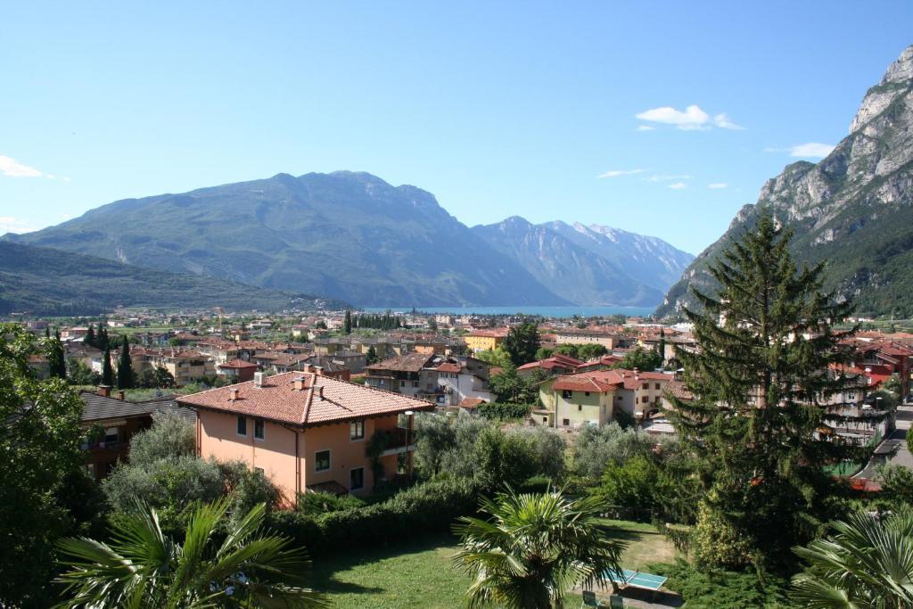 Albergo Garni Villa Moretti Riva del Garda Exterior photo