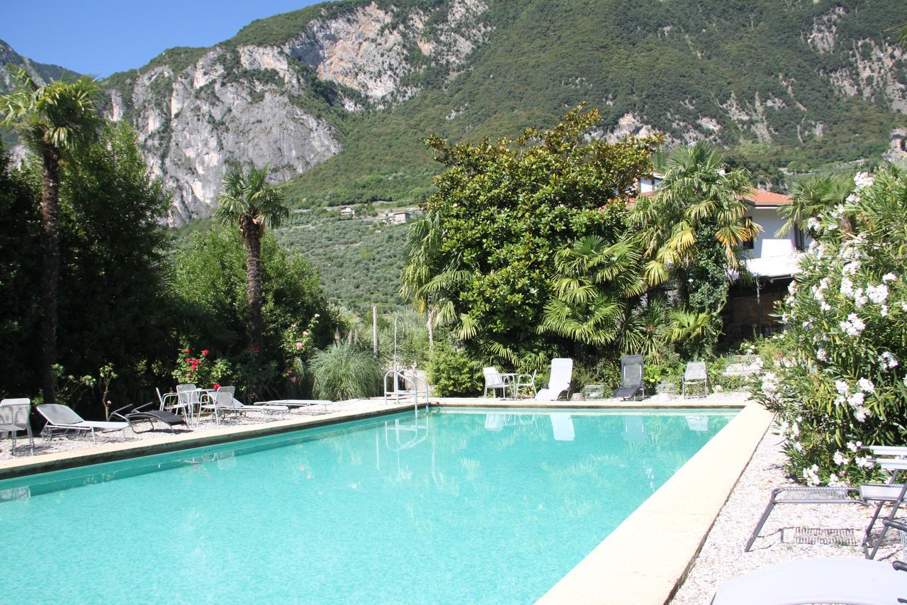 Albergo Garni Villa Moretti Riva del Garda Exterior photo